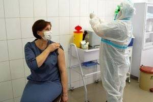 В Минздраве рассказали, когда можно делать прививки от других болезней после ковид-вакцины