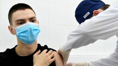 Обязательная вакцинация введена в 25 регионах России