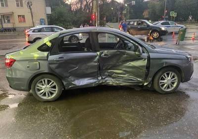В ДТП на улице Островского пострадали пять человек