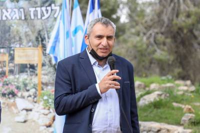 «Ликуд» требует начать финансовое расследование против Зеева Элькина