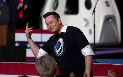 Илон Маск полетит в космос, но не на корабле SpaceX