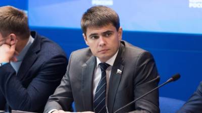 Депутат Боярский заявил о необходимости прививки от коронавируса