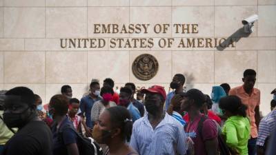 Американская делегация встретилась с претендентами на власть в Гаити