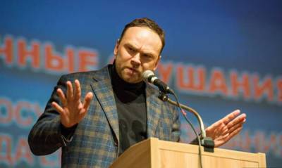 Политолог Федор Крашенинников покинул Россию и переехал в Литву