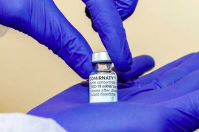Украинцам будут делать прививки Pfizer в центрах массовой вакцинации - Минздрав