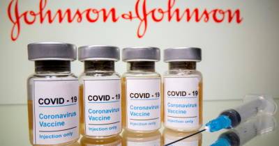 В США сообщили о риске развития редкого заболевания после вакцины J&J