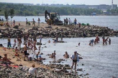 Аномальная жара в Петербурге не думает отступать