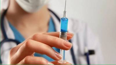 Ученые выяснили, что прививка от гриппа защищает от тяжелых осложнений Covid-19