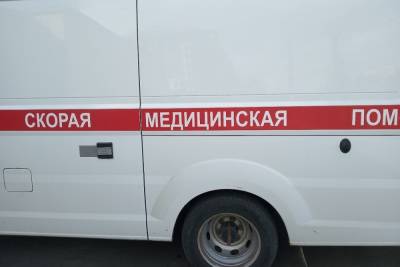 В Новомосковске выпавший из окна мужчина сломал тазовые кости