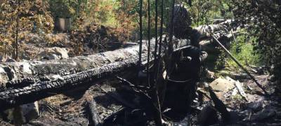 Неизвестные подожгли водопровод в поселке Карелии