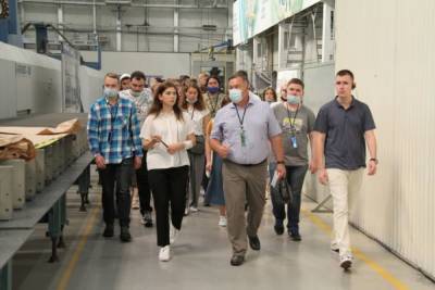 Школьники будут работать на авиастроительном заводе в Комсомольске-на-Амуре