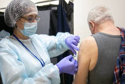 В ГКБ № 40 Екатеринбурга начали ставить прививки от ковида без записи