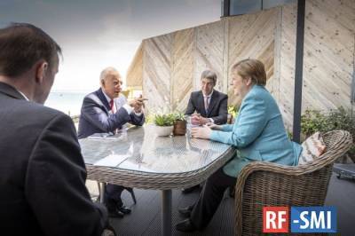 Меркель может испортить отношения с США из-за поддержки России