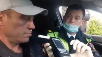 В Череповце пьяный водитель потерял сознание на глазах у сотрудников ГИБДД