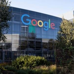Во Франции на 500 млн евро оштрафовали Google
