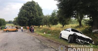 В Винницкой области беременная на элитной иномарке насмерть сбила двух пешеходов (ФОТО, ВИДЕО)