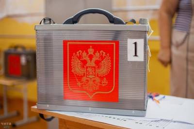 «Российский общенародный союз» подал документы на регистрацию кандидатов в Госдуму