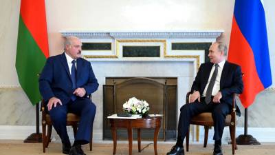 Путин предложил Лукашенко подвести итоги работы кабминов