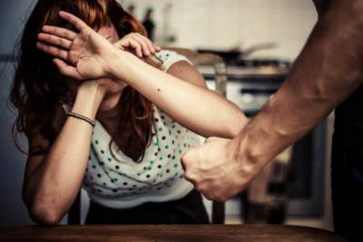 Около 1,5 миллиона украинцев стали жертвами домашнего насилия - опрос