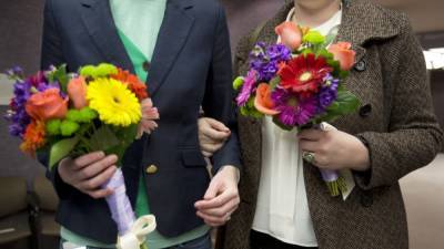 ЕСПЧ потребовал от России законодательно признать однополые союзы