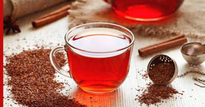 Защита сердца и печени: травяной чай назвали одним из самых полезных
