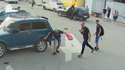 Опубликовано видео с якобы политическим нападением на саратовского депутата