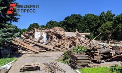 Обещали отреставрировать: в Пензе снесли единственный в РФ деревянный планетарий