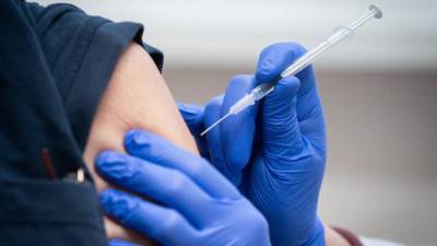 Правительство усиливает давление на немцев: вакцинироваться должны все!