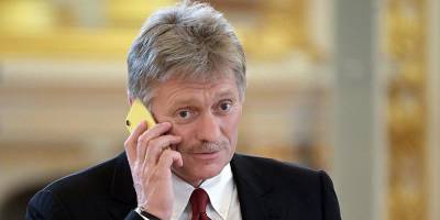 Кремль анонсировал выдачу оружия казакам