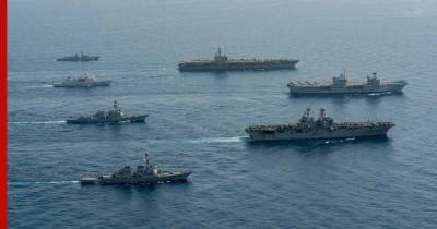 США и Великобритания сосредоточили три авианосца в Аденском заливе