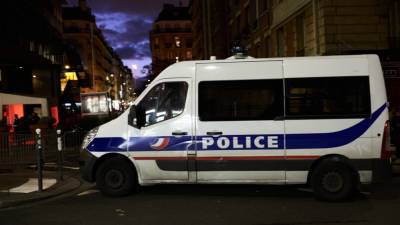 Молодой человек погиб во время полицейской облавы в Нанте
