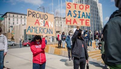 Иллинойс стал первым штатом, обязавшим изучать в школах историю американцев азиатского происхождения