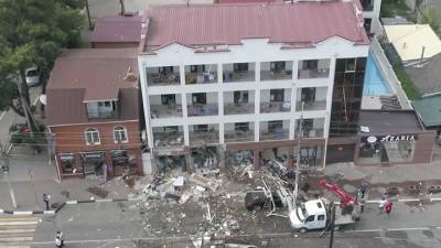 Взрыв в Геленджике: хозяин нелегального отеля уверяет, что газ пришел по ливневке