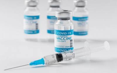 Эксперты сообщили о возможных побочных эффектах вакцин