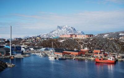 Жителей Гренландии вновь обязали носить маски