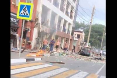 Возле гостиницы в Геленджике после взрыва газа ввели режим ЧС