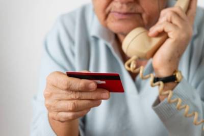 В Омске очередная пенсионерка стала жертвой телефонных мошенников