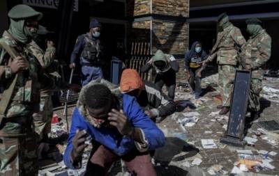 ЮАР захлестнули массовые протесты