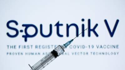 Гинцбург озвучил сроки начала вакцинации подростков в России
