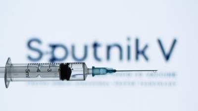 Российских подростков могут начать вакцинировать до 20 сентября