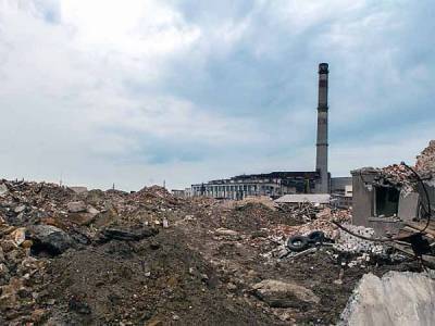 Возрождение заводов и цементное производство: Гайдай пообещал жителям Луганщины тысячи рабочих мест