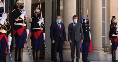 Франция нас не бросила в тяжелый период: Пашинян поздравил Макрона с Днем взятия Бастилии