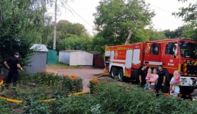 В жилой многоэтажке под Киевом произошел пожар, погибли два человека