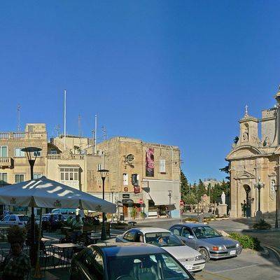 Мальта отказалась от плана пускать в страну только привитых людей