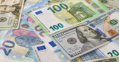 Нацбанк намерен снять ограничения для бизнеса на покупку валюты