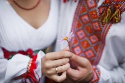 Власти Украины назвали украинский язык объединяющим бронежилетом
