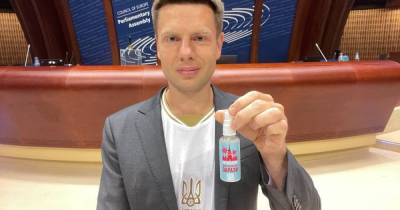 Гончаренко пожаловался на кражу антисептиков из посылки на "Укрпочте"