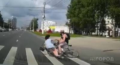 Велосипедист сбил женщину на пешеходном переходе в Чебоксарах
