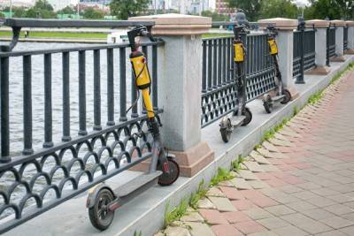 В Петербурге ужесточили правила езды на электросамокатах