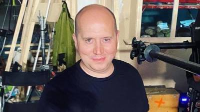 «Планка Харламова»: Похудевший Бурунов показал действенный метод накачать пресс